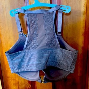 Cacique 38G gorgeous high back front close bra!